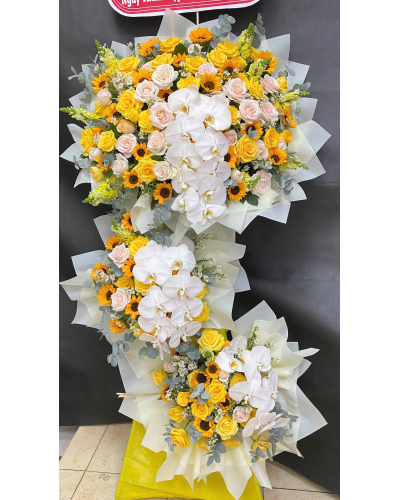 Kệ hoa khai trương 3 tầng HKT061